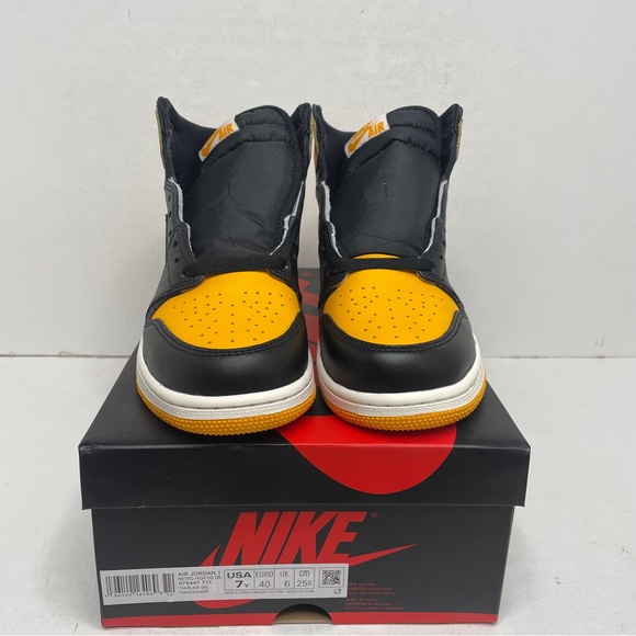 Nike Air Jordan 1 Retro High OG GS “Taxi” 2022 - Picture 2 of 4